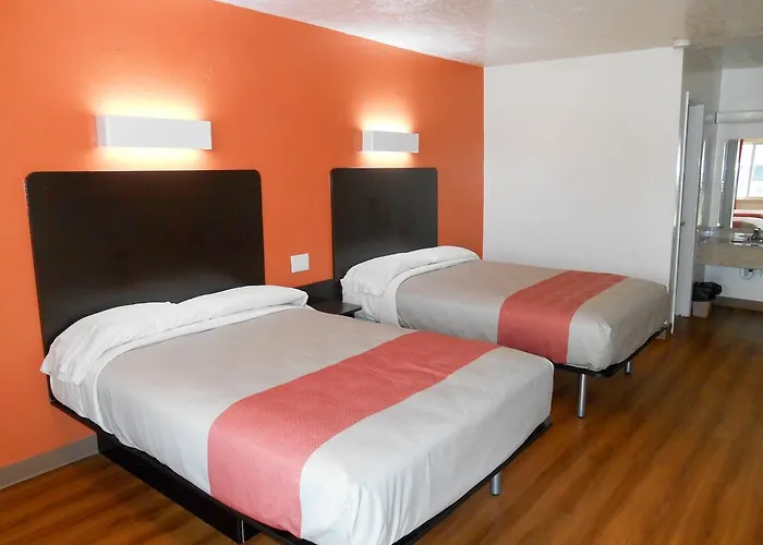 Motel 6-Madisonville, Tx